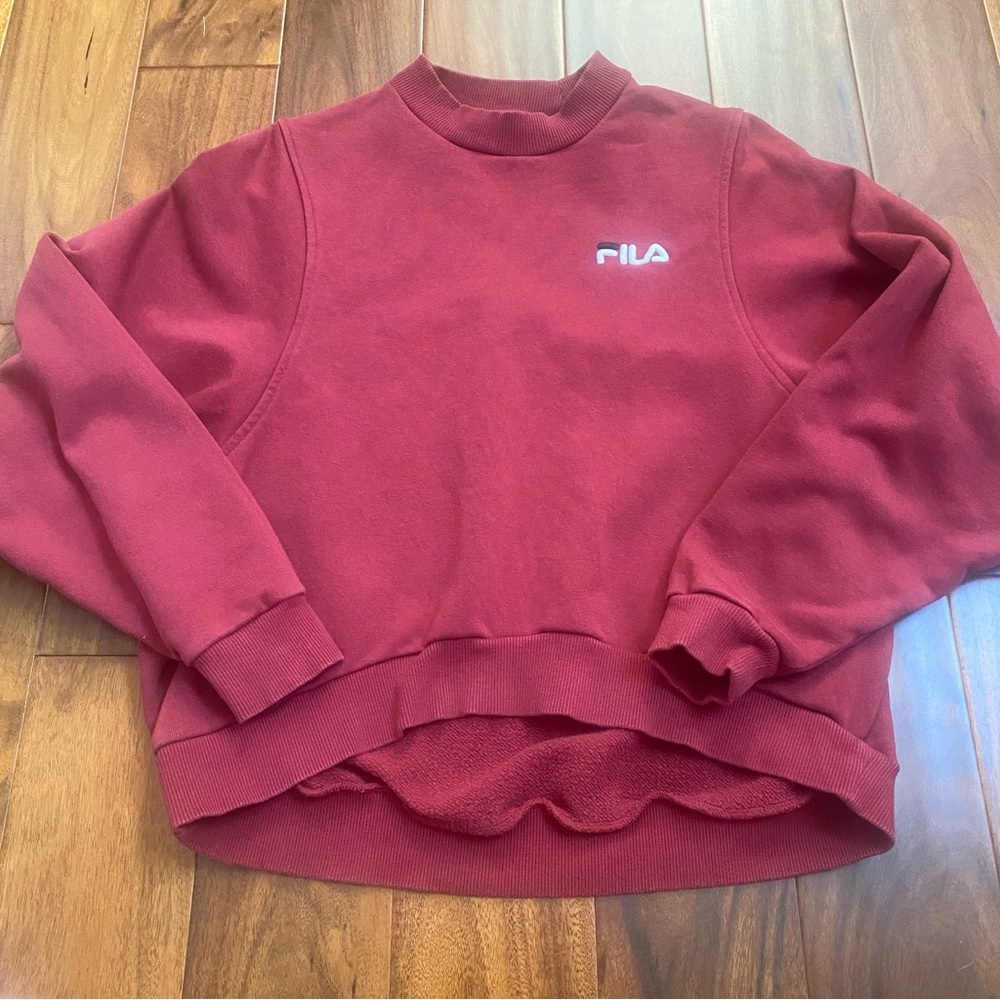 Fila Women’s Maroon Logo  Crew Neck Long Sleeve Sweatshirt Size Medium
